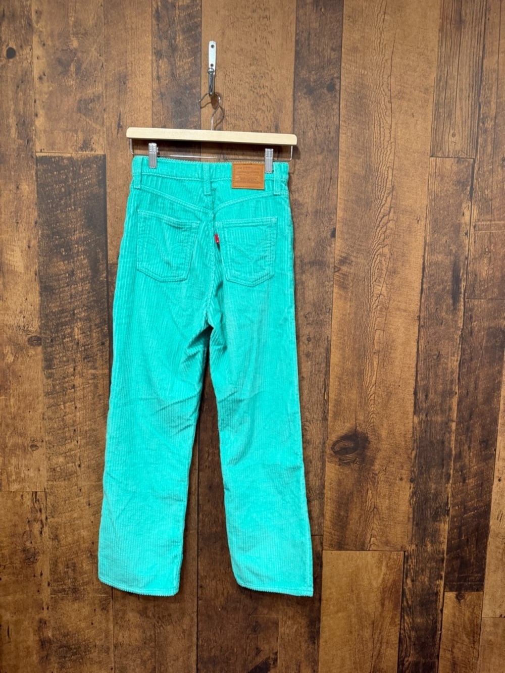 Levis women’s Ribcage straight ankle corduroy pants size 24x27 EUC - Picture 3 of 6